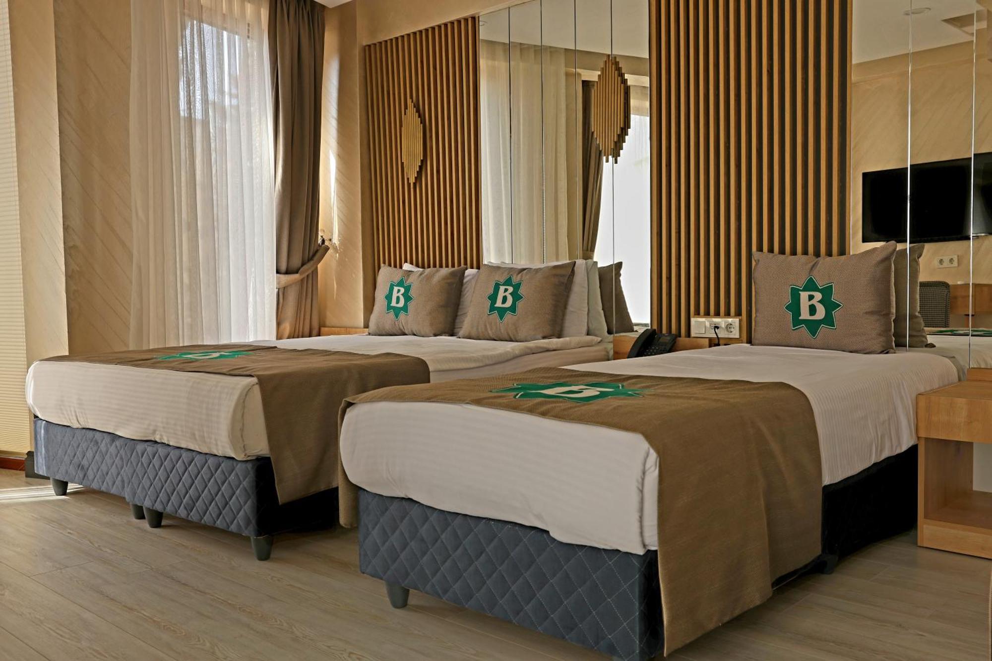 Bizim Hotel Istanbul Exterior photo