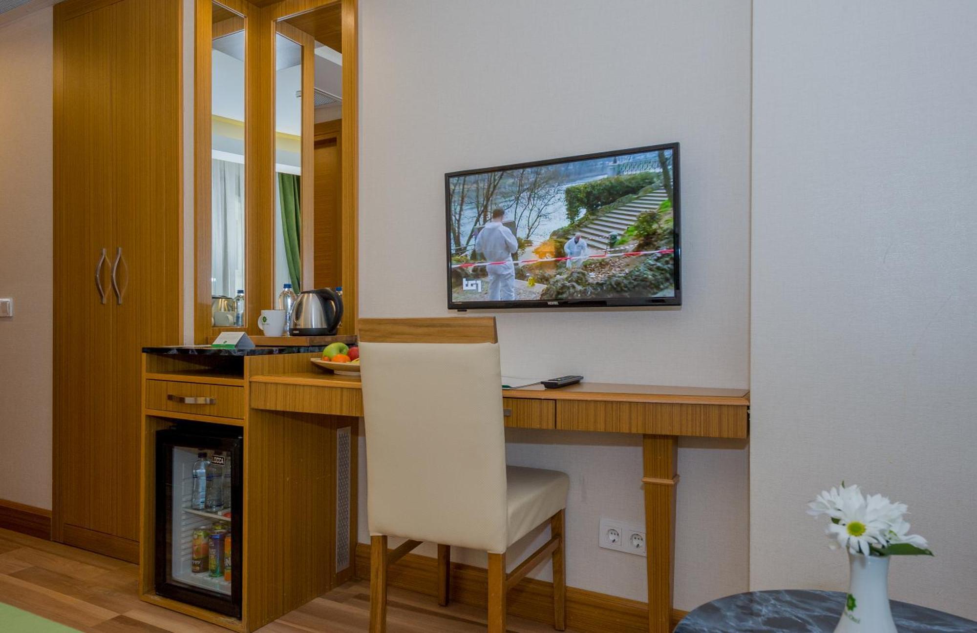 Bizim Hotel Istanbul Exterior photo