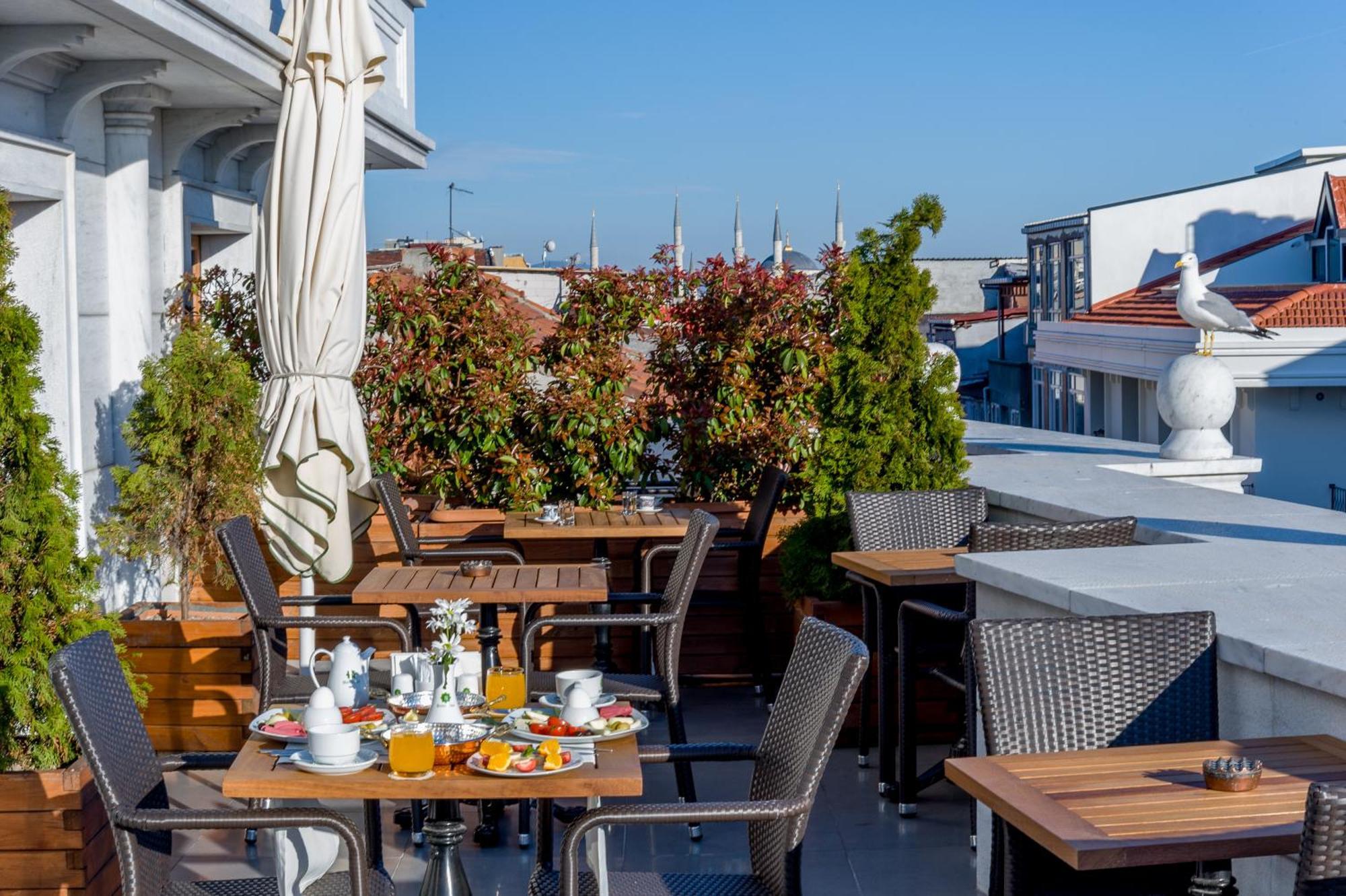 Bizim Hotel Istanbul Exterior photo